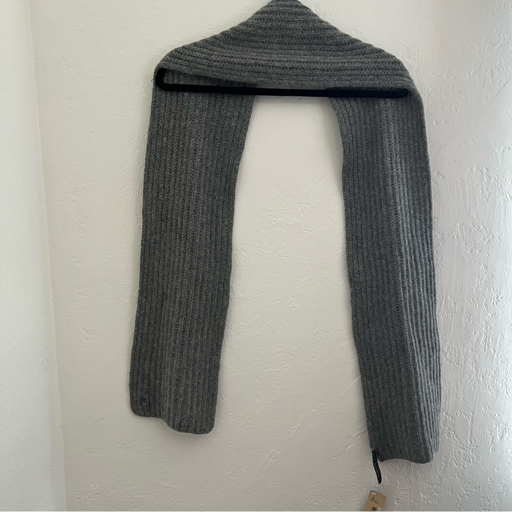 NWT Ralph Lauren Lambswool Angora Scarf